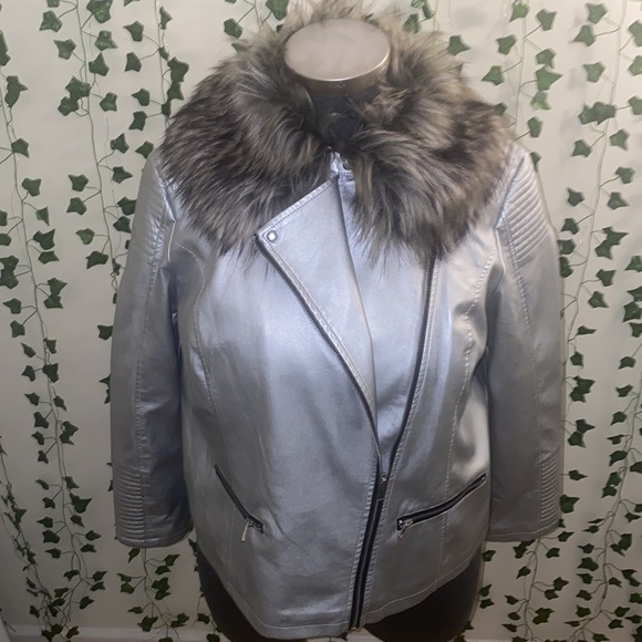 A.N.A Jacket - Picture 4 of 9